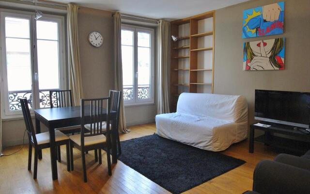 1 separated bedroom Montmartre