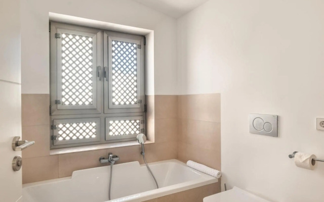 Bentor 3-3 PENTHOUSE POOL VIEW & JACUZZI 2B