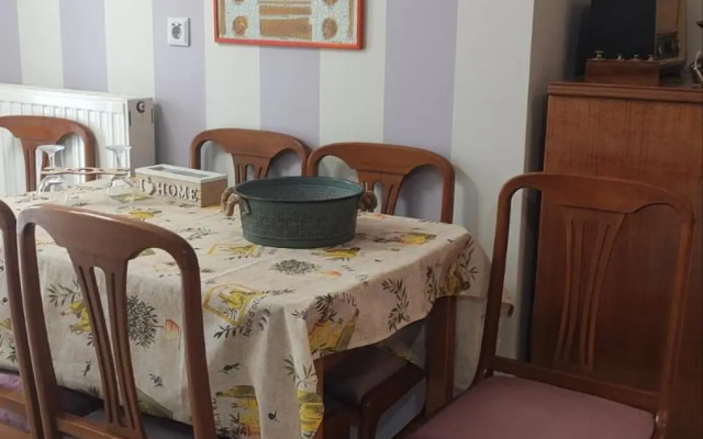 Quiet spacious apartment in Nafplio