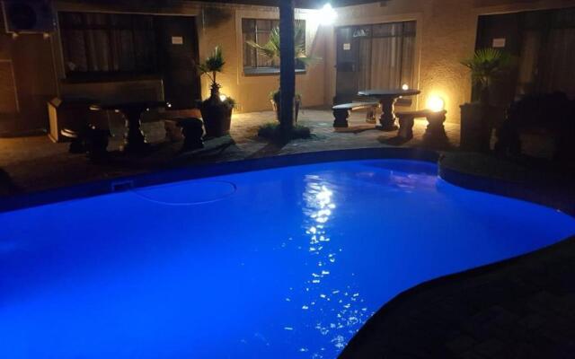 Nkwasi Lodge