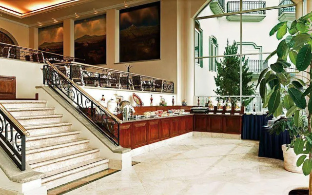Camino Real Hotel & Suites Puebla