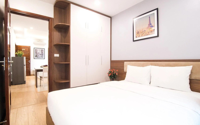 Canary Hotel & Apartment