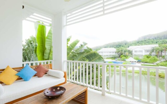 Ocean Breeze Resort & Apartments