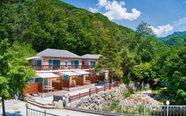 Pocheon Vincent House Pension