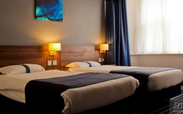 Piries Hotel