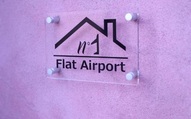 N  1 Flat Airport