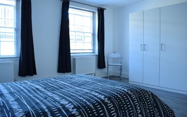 Beautiful 3 Bedroom Flat in Peckham