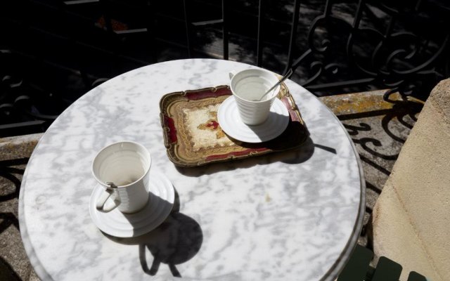 Centre historique, appartement climatisé avec terrasse