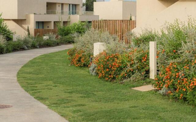 White Shell Beach Villas