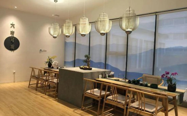 Fujian West Lake Hotel