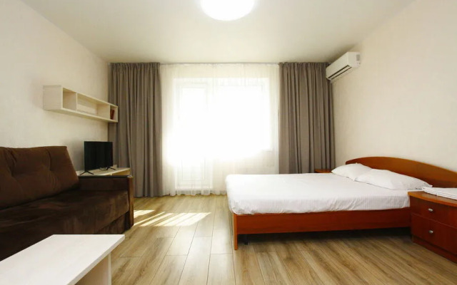 Апартаменты АльтОтель на ул. 40-лет Победы, д. 31 (арт. 023)