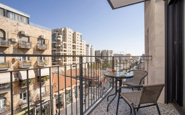 Eshel Suites