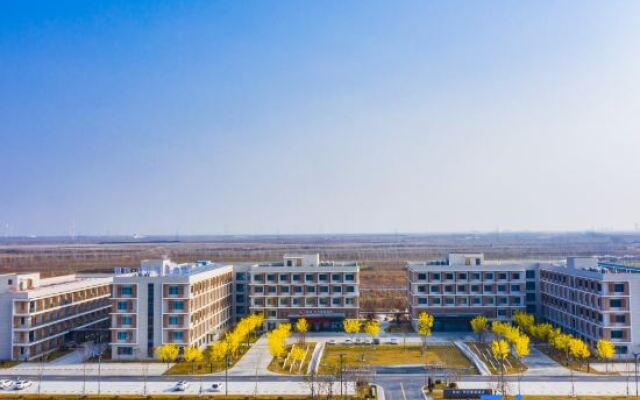 Manju Hotel (Yancheng Dafeng Yueda Automobile Science and Technology Park)