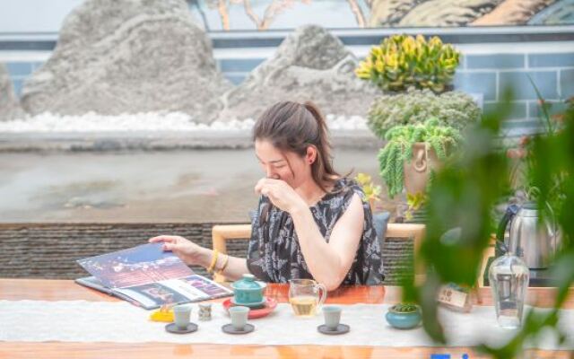 UNThinkHotel Ruofan Inn