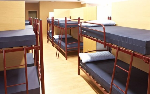 Albergue Monasterio de La Magdalena - Hostel