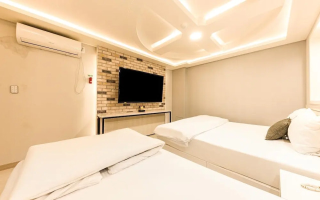 Sweet Hotel Seongseo