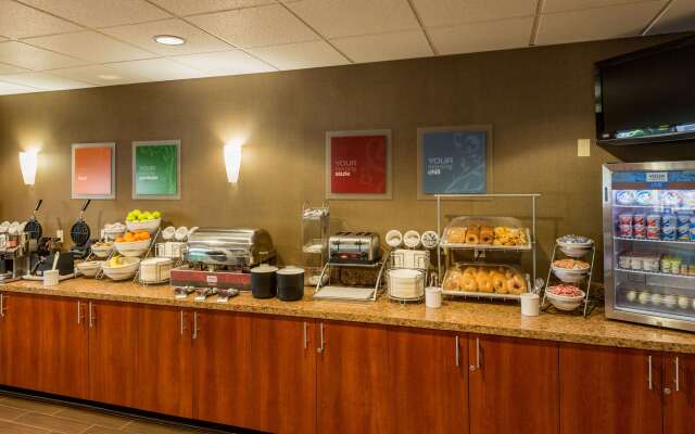 Comfort Suites Springfield-Eugene