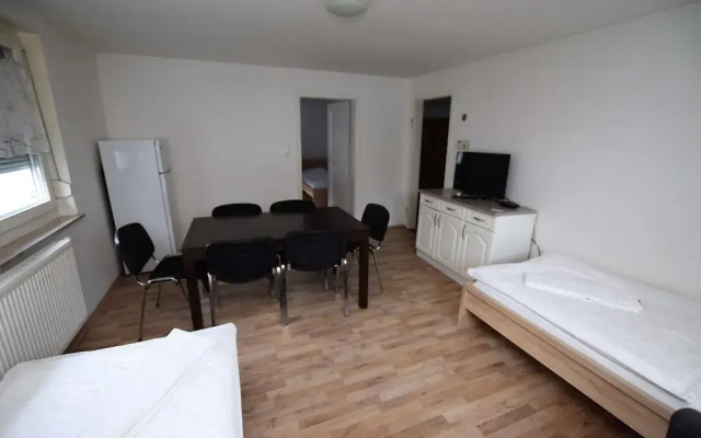 AB Apartment 15