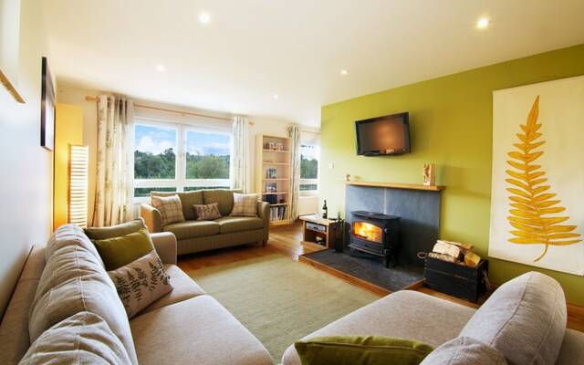 Salmon Run Lodge