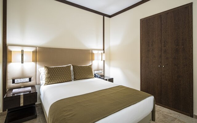 Iu Hotel Saurimo Rotunda