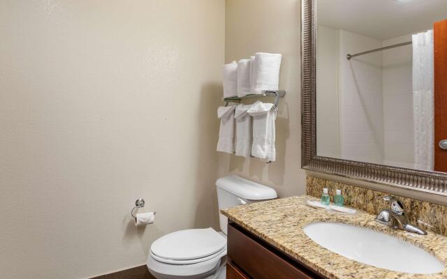 MainStay Suites Near Denver Downtown