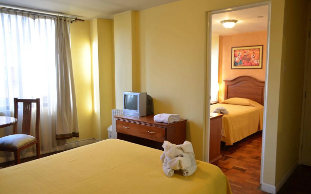 Hotel Cordillera Real