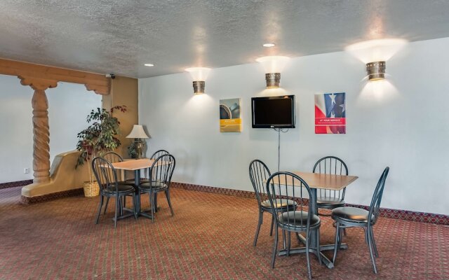 Motel 6 Santa Fe Central