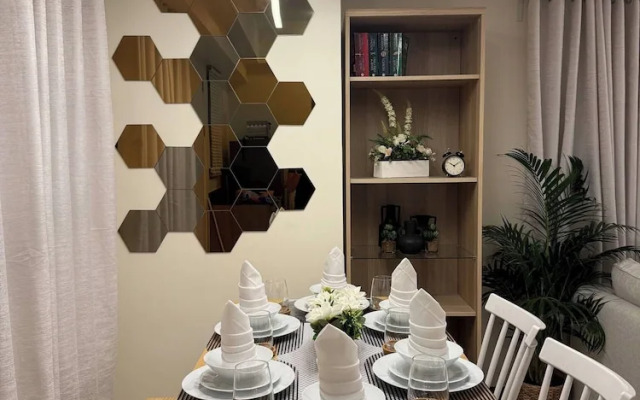Cozy Modern Apartment Condo Unit