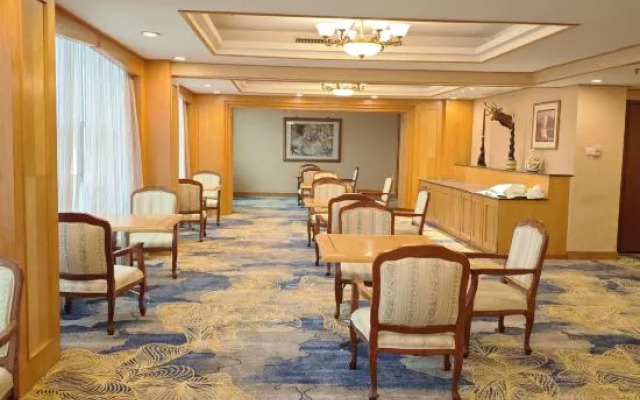 Gladden Hotel