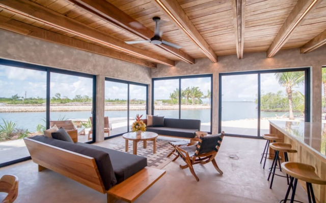 Seabird Belize Vacation Rentals
