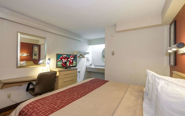 Red Roof Inn Hickory