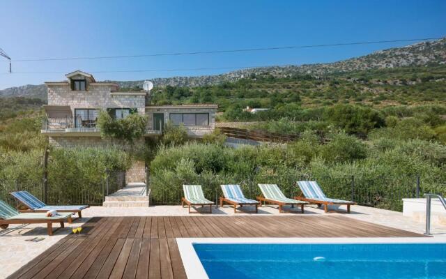 Villa Seven Gems