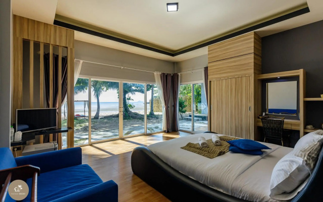 Pak Nam Resort