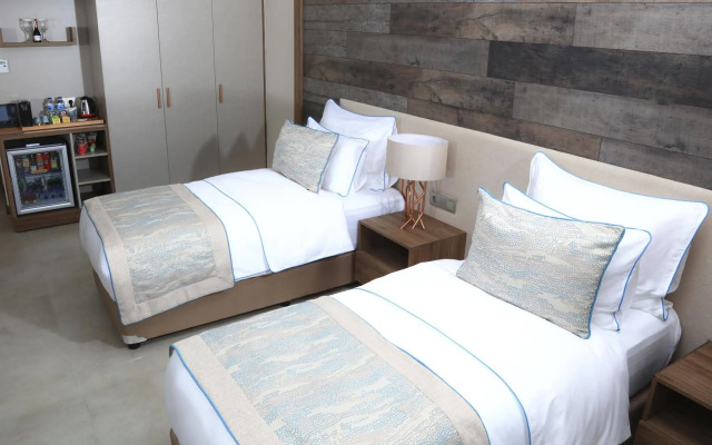 Design Plus Seya Beach Hotel
