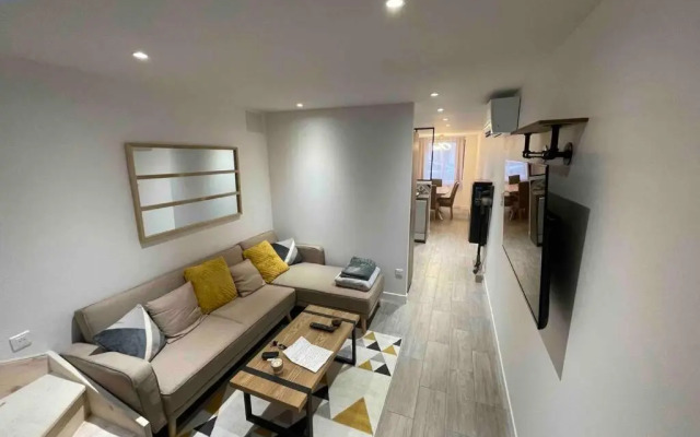 Coworking House - Quiet With Rooftop