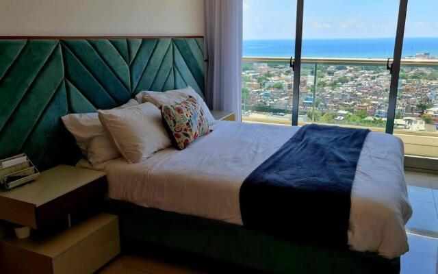 Lujoso apartamento, vista al mar, 2 hab.