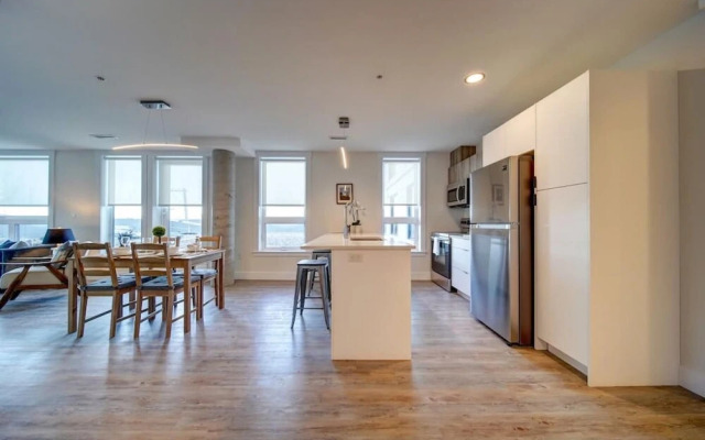 Ocean Bay New Luxury Condo Slps-5 w Prk Coffee AC