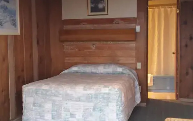 Sunset Oceanfront Lodging