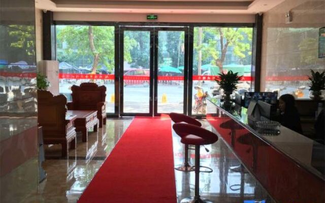 Xiongfu Business Hotel (Yulin Yufu Road Store)