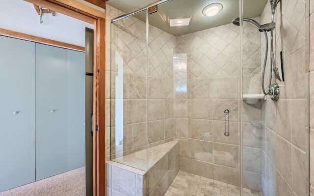 2024 Homestead 3 Bedroom Condo by RedAwning