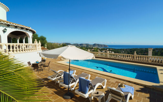 Villa Iris