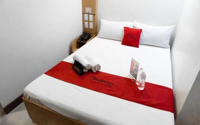 Reddoorz Near Starmall Alabang