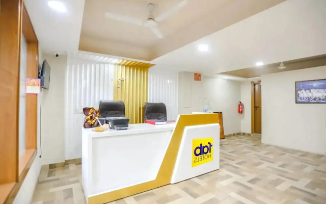 Fabhotel Signature Inn I