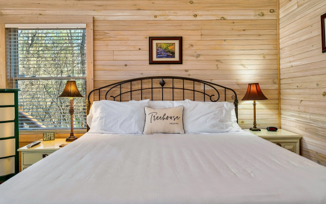 Rivers Edge Treehouses