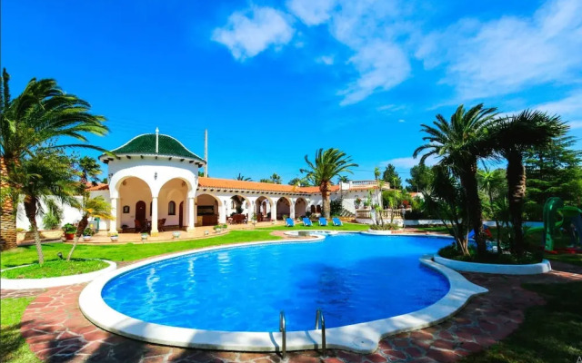 Villa Balneari Resort Casa Vacances Per Famílies Chalet Casa Rural