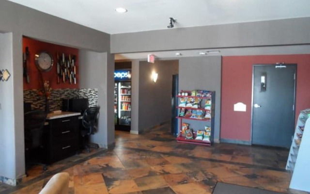 Redvers Western Star Inn & Suites