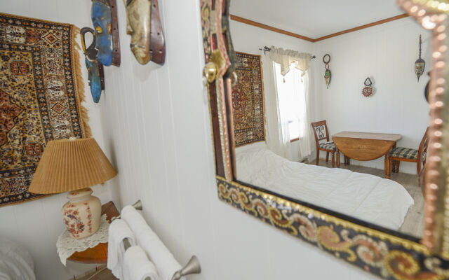 Auberge Aux Mille Peach