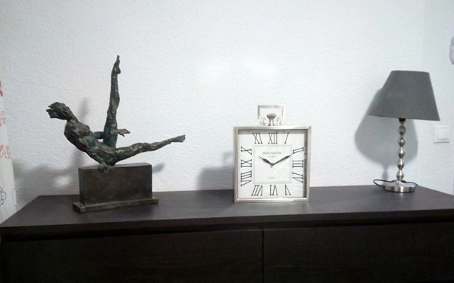 Rainbow Rentals Marques 7