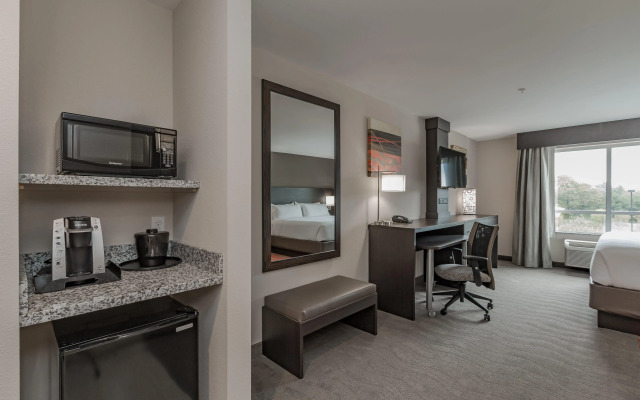 Holiday Inn Mishawaka by IHG