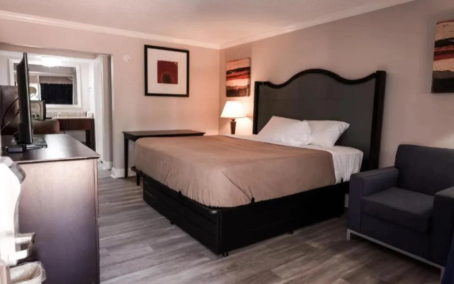 Riverside Inn & Suites by OYO Danville Ceaser Casino